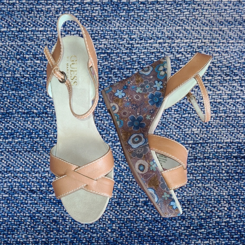 Guess by Marciano Floral 70s 80s 90s Platform Wedges 9.5